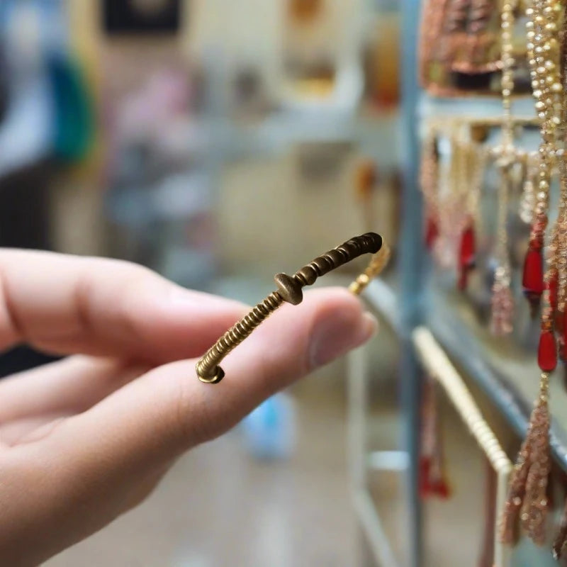 DIAMOURA ARMBAND AUS ALTEM HANDWERK