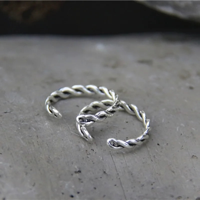 DIAMOURA TWISTED RING