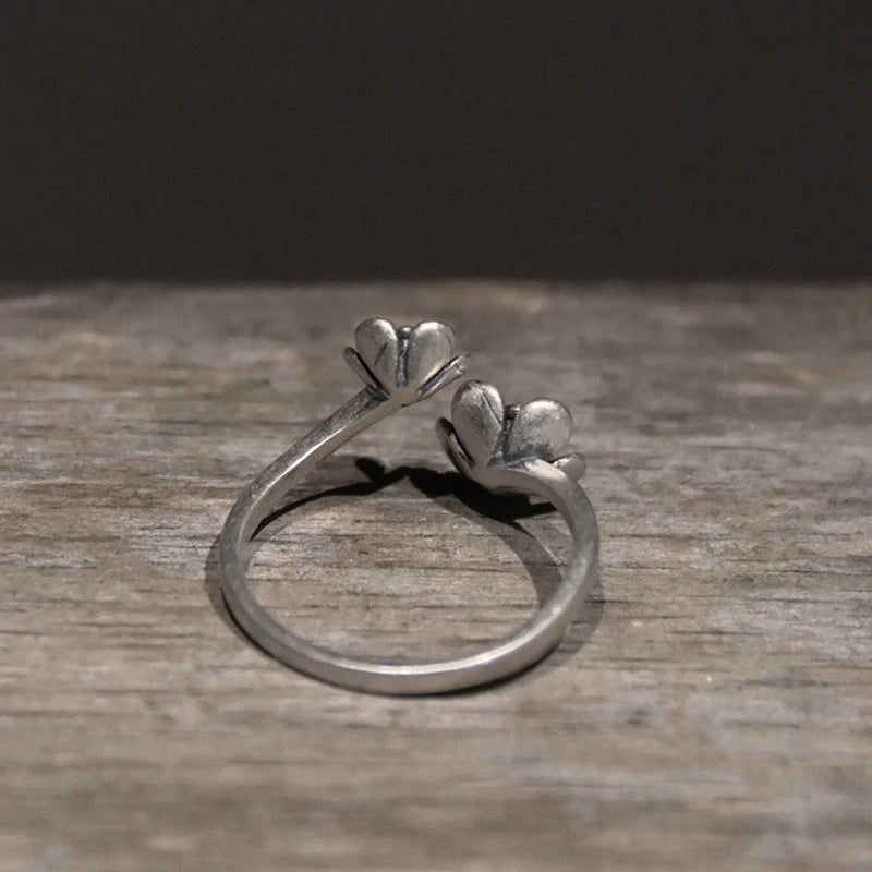 DIAMOURA FLOWER RING