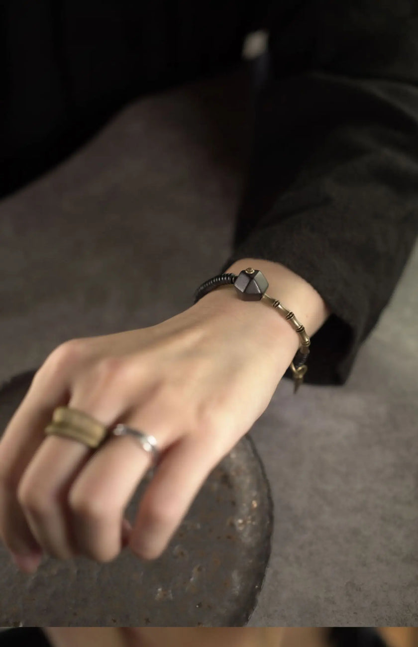 DIAMOURA SCHWARZES ÄSTHETISCHES ARMBAND